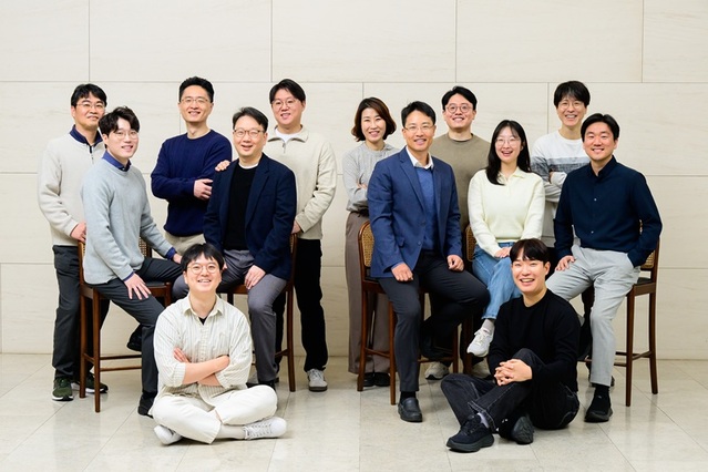 ▲ 논문에 참여한 삼성전자 SAIT 연구진 ⓒ삼성뉴스룸