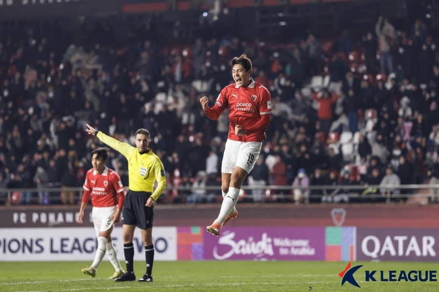 ▲ 이호재의 멀티골을 앞세운 포항이 빠툼을 2-0으로 꺾고 ACL2 16강 진출을 확정했다.ⓒ한국프로축구연맹 제공