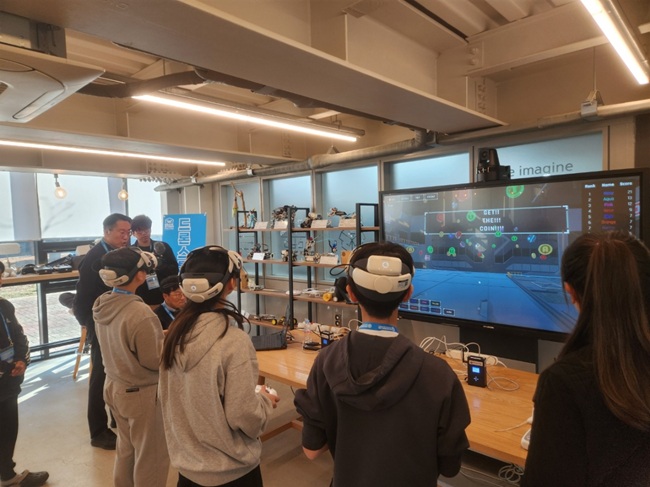 ▲ 강원도립대학교가 28일 도내 초·중·고등학생을 대상으로 '드론 스톰 챌린지(Drone Storm Challenge)'를 개최했다. ⓒ강원도립대학교