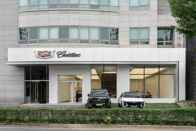 ▲ 캐딜락 수원전시장 외관 전경. ⓒ캐딜락