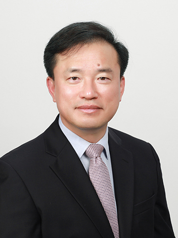 ▲ 이재명 대통령은 28일 방송미디어통신위원회 위원장 후보자로 김종철 연세대 법학전문대학원 교수를 지명했다고 밝혔다. ⓒ대통령실 제공