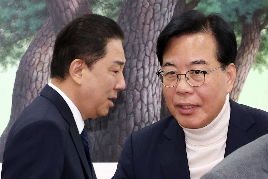 ▲ 김병기 더불어민주당 원내대표와 송언석 국민의힘 원내대표가 30일 서울 여의도 국회에서 회동하고 있다. ⓒ연합뉴스