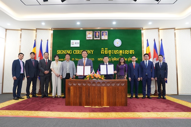 ▲ 홍천군은 지난달 24일부터 29일까지 캄보디아와 베트남을 연이어 방문해 안정적인 계절근로자 수급 체계 구축과 지역 경제 활성화를 위한 광폭 행보를 펼쳤다.
ⓒ홍천군