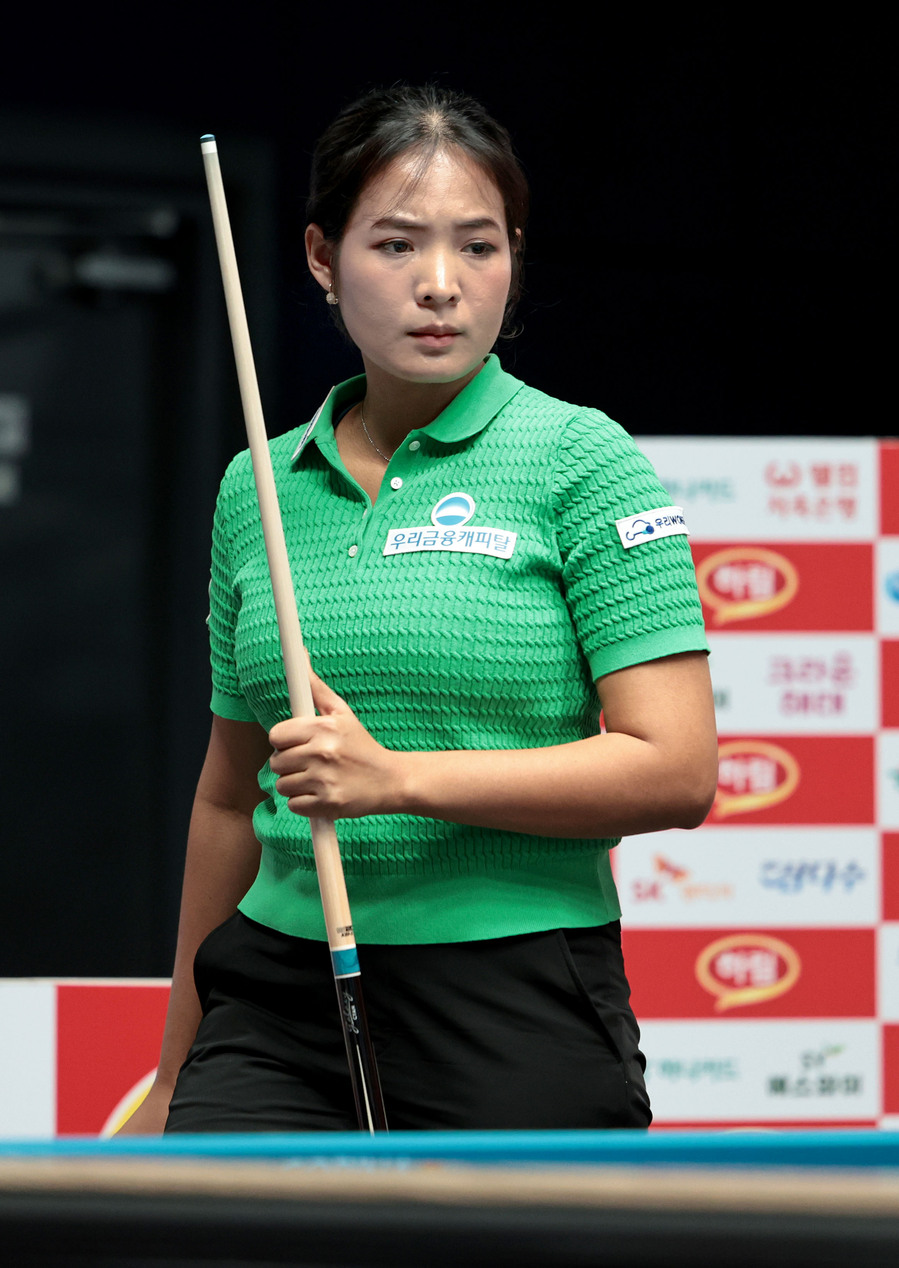 ▲ 스롱이 LPBA 32강서 장혜리를 세트스코어 3-1로 꺾고 16강 진출에 성공했다.ⓒPBA 제공