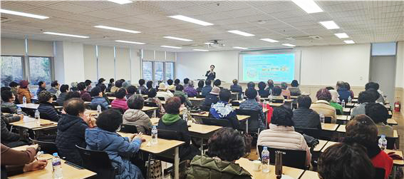 ▲ 최상룡 경산문화관광재단 대표가 특강을 진행하고 있다.ⓒ대구한의대