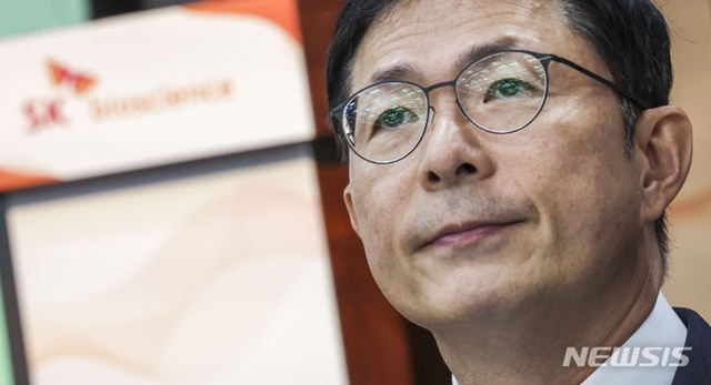 임기 14개월 남긴 안재용 SK바사 대표, IDT 의존도 낮추고 본업 반등 가... - 뉴스 썸네일 이미지