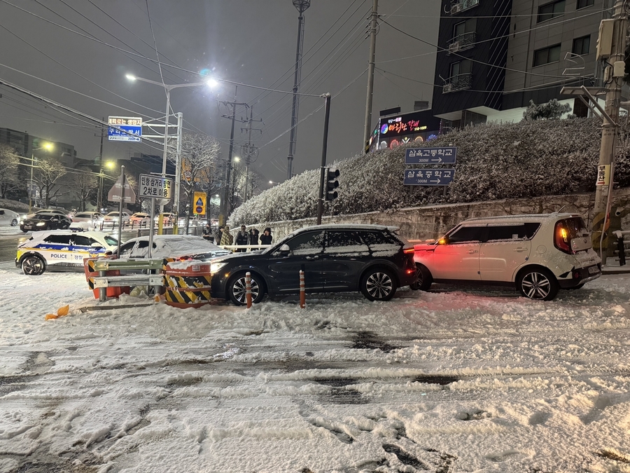 ▲ 경기도 구리시 차량 미끄러짐 사고 ⓒ경기도소방재난본부