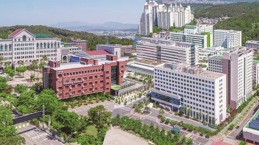 ▲ 건양대학교 전경(왼쪽 글로컬캠퍼스 오른쪽 메디컬캠퍼스).ⓒ건양대