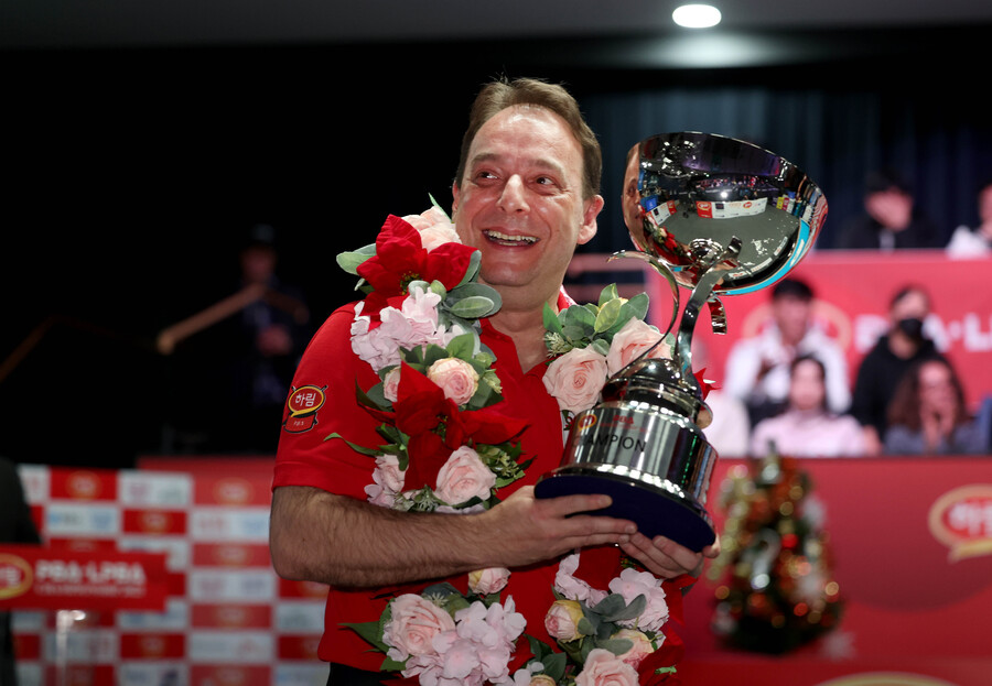 ▲ 산체스가 강동궁을 꺾고 2회 연속 우승이자 통산 3회 우승을 차지했다.ⓒPBA 제공