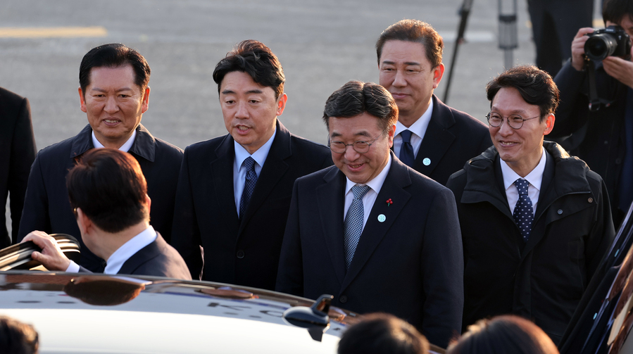 ▲ 강훈식 대통령 비서실장이 최근 방산업계와의 간담회를 개최하고 방산외교를 펼치면서 '민관원팀'을 강화하고 있다. ⓒ연합뉴스
