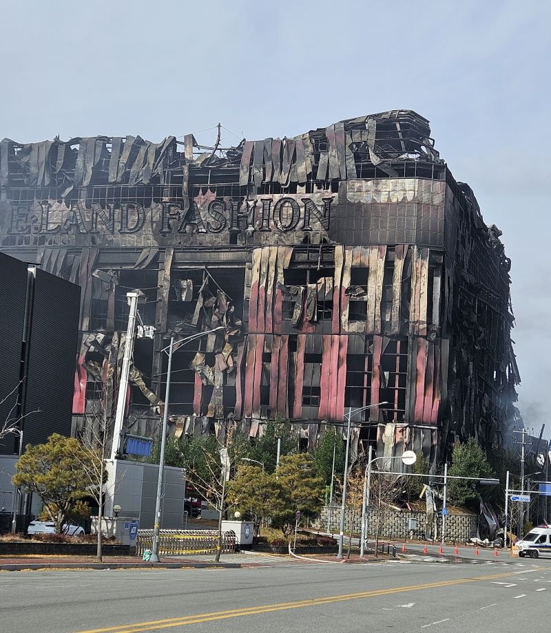 ▲ 천안 이랜드 물류센터 화재 현장의 처참한 모습.ⓒ독자 제공