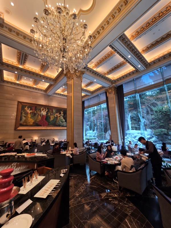 ▲ 6일 점심 '2026 머스트 비 스트로베리' 스페셜 뷔페 전경ⓒ최신혜 기자