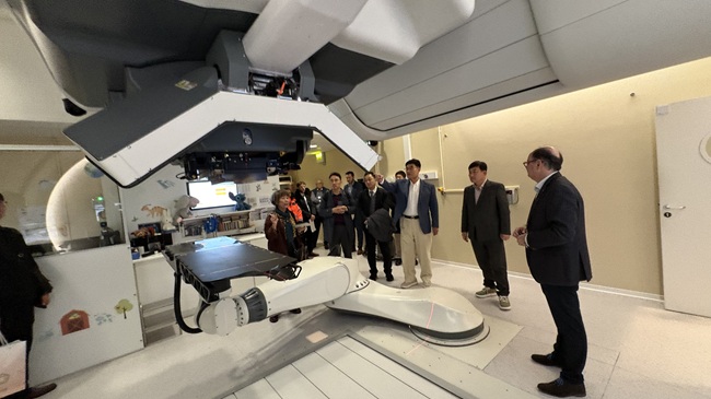 ▲ 삼척시가 지난 7일부터 6일간의 일정으로 프랑스와 벨기에 현지를 방문해 석탄산업 전환지역 삼척(도계) 의료 프로젝트 추진을 위한 공무국외출장 일정을 이어나가고 있다. ⓒ삼척시