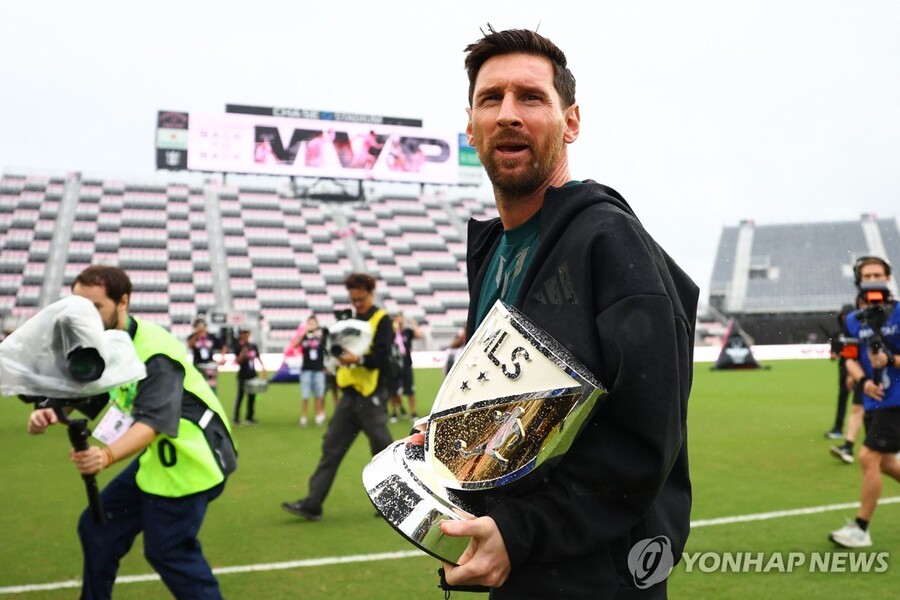 ▲ '축구의 신' 메시가 MLS 최초로 2년 연속 MVP를 수상했다.ⓒ연합뉴스 제공