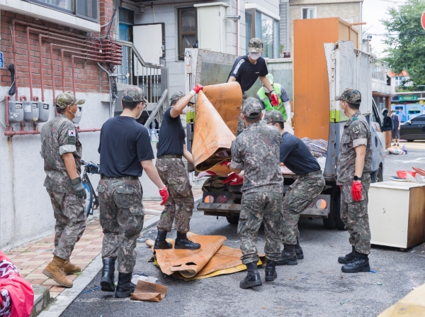 ▲ 대림동 침수 피해 복구 작업 모습 ⓒ영등포구