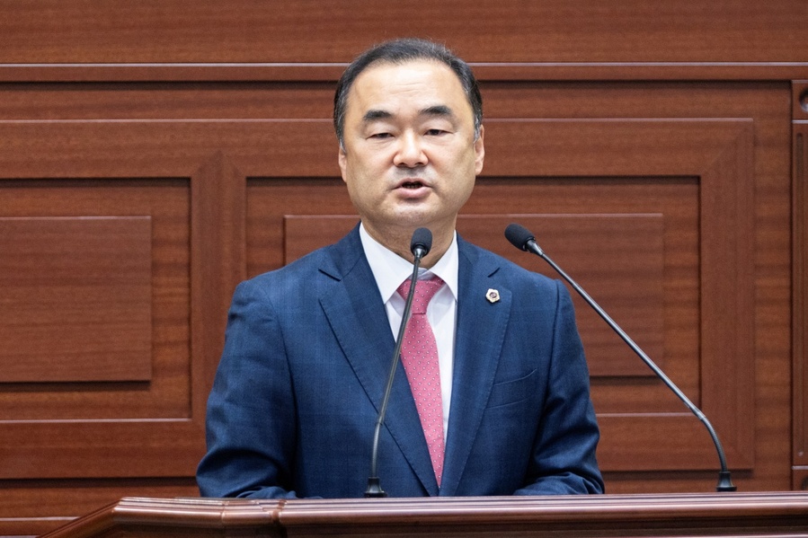 ▲ 경북도의회 박규탁 의원은 제359회 정례회 5분 자유발언을 통해 “경북도 산하 공공기관이 지역사회와 더욱 깊이 호흡하며 사회적 책임을 실천할 수 있도록 사회공헌활동의 내실화가 필요하다”고 제안했다.ⓒ경북도의회