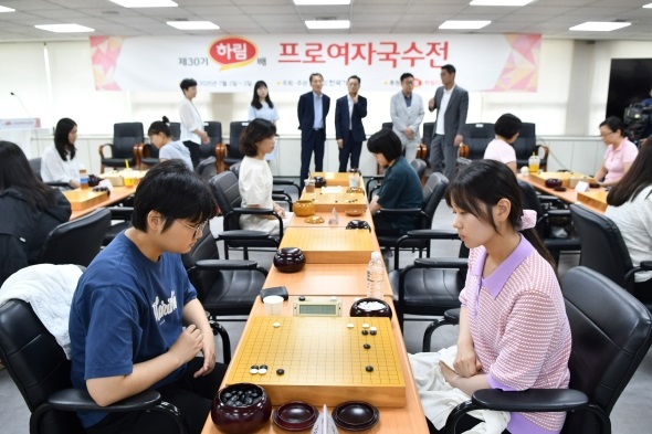 ▲ 김은지 9단과 최정 9단이 제30기 하림배 프로여자국수전 결승 3번기를 펼친다.ⓒ한국기원 제공