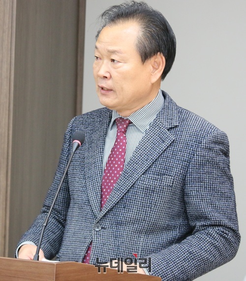 ▲ 이동우 충북도의원이 주관한 ‘함께 여는 상생의 길–중부권 RISE 초광역 협력 포럼’에서 충청권이 개별 지역의 성과를 넘어 ‘단일 혁신 생태계’ 구축을 향해 나아가야 한다는 메시지가 힘 있게 제시됐다. ⓒ이길표 기자