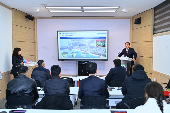 ▲ 이병선 속초시장이 11일 현안브리핑을 통해 2033년까지 7만 톤 규모의 하수처리장을 지하화·현대화 방식으로 이전·재건설한다고 발표했다. ⓒ속초시