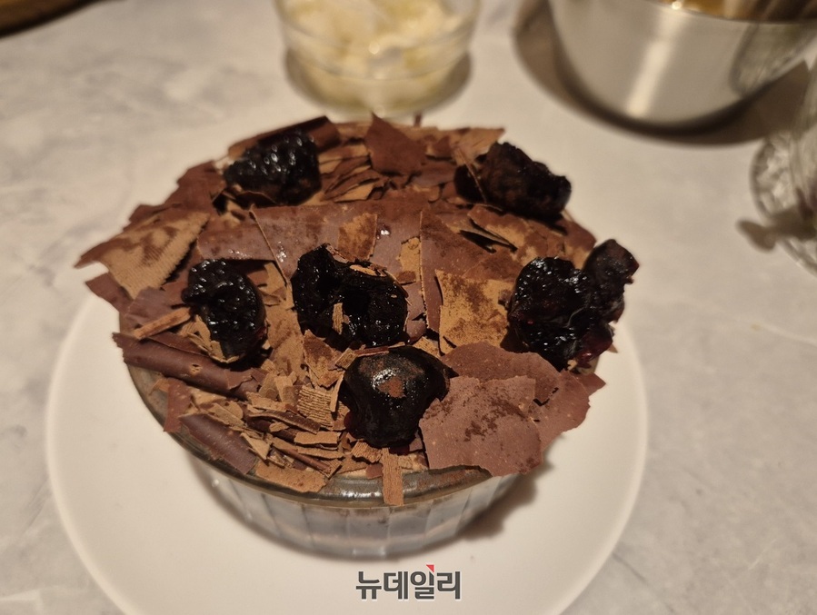 ▲ '돌체'라고 불리는 이탈리아 디저트는 식사의 마무리로 여운을 남기기 충분했다.ⓒ조현우 기자