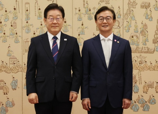 추미애發 드루킹 오버랩 되는 통일교 게이트 … 부메랑으로 돌아온 민주당 '역풍의 정치'