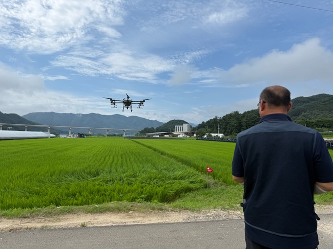 ▲ 드론방제 모습. ⓒ춘천시