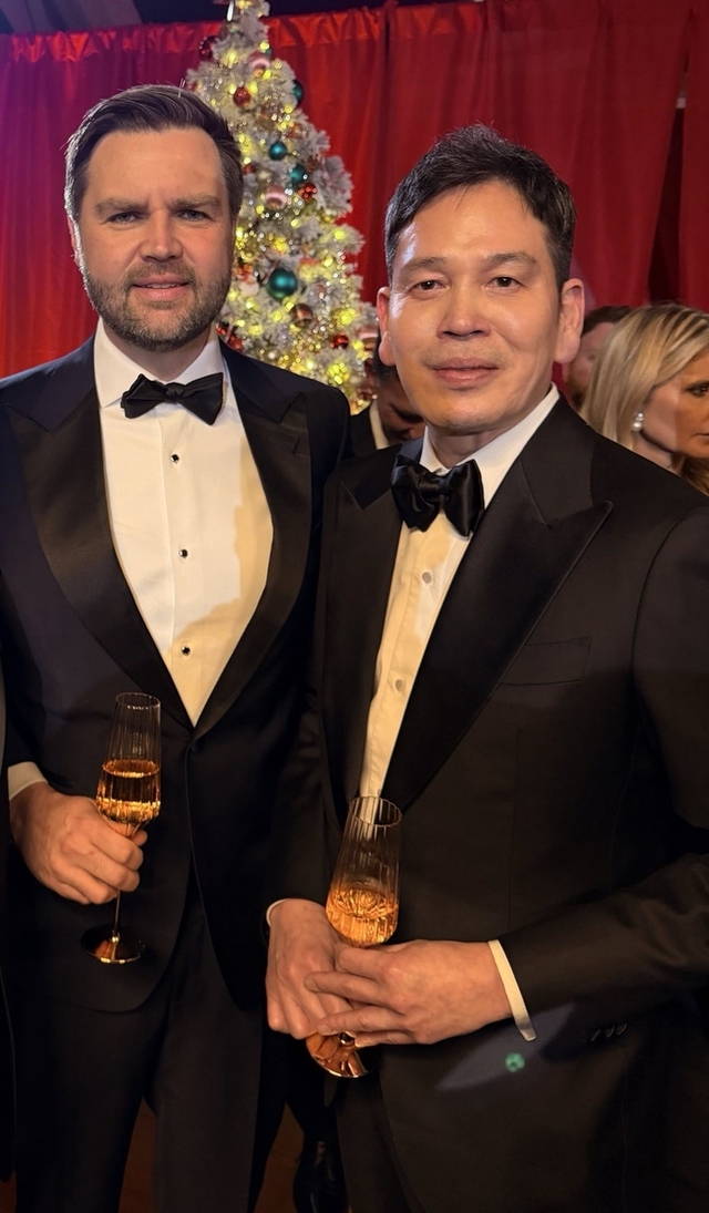 ▲ J.D. 밴스 미국 부통령과 정용진 신세계그룹 회장. ⓒ신세계그룹 / 연합뉴스