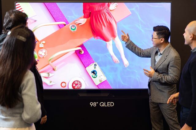 ▲ 삼성전자의 98인치 QLED TV.ⓒ삼성전자