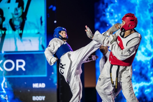 ▲ 남자 태권도 –74kg급 이상렬이 2025 태권도 월드컵 팀 챔피언십 시리즈에서 경기를 펼치고 있다. ⓒ용인시 제공
