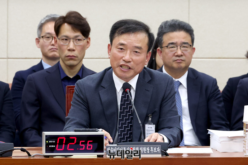 ▲ 김종철 방송미디어통신위원회 위원장 후보자가 지난 16일 오전 국회 과학기술정보방송통신위원회 인사청문회에서 의원들의 질문에 답하고 있다. ⓒ이종현 기자