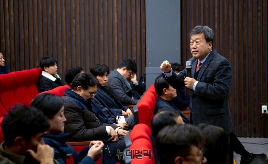 ‘말 많고 탈 많던’ 울릉항로 여객선, 주민 설명회로 갈증 풀었다