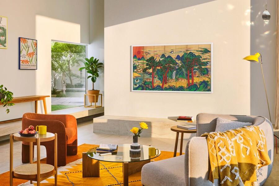 ▲ 삼성전자 삼성 아트 스토어를 통해 이건희 컬렉션의 십장생도를 감상할 수 있다.ⓒ삼성전자