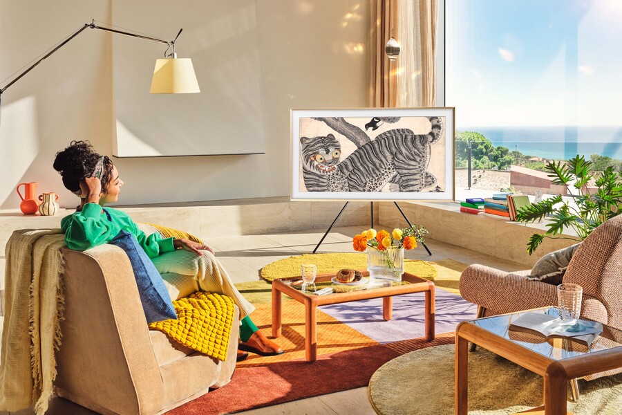 ▲ 삼성전자 삼성 아트 스토어를 통해 이건희 컬렉션의 호랑이와 까치를 감상할 수 있다.ⓒ삼성전자