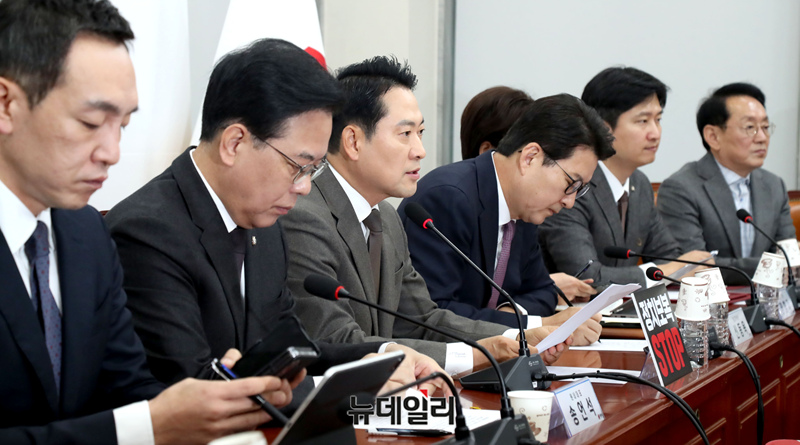 野, 역사지키기TF 출범 예고 … 장동혁 "이재명식 역사공정 막겠다" 