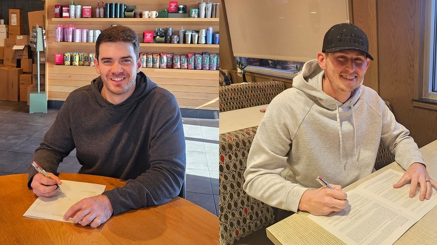 ▲ 두산이 플렉센(오른쪽), 로그와 계약했다.ⓒ두산 베어스 제공