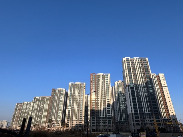 ▲ 인구 1만 명을 돌파해 평택 서부지역 중심지로 급부상하고 있는 현덕면 화양지구 모습ⓒ현덕면 제공