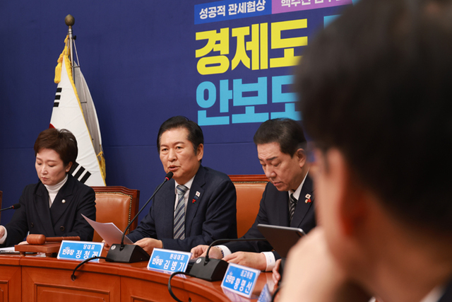 ▲ 정청래 더불어민주당 대표가 19일 서울 여의도 국회에서 열린 최고위원회의에서 발언하고 있다. ⓒ뉴시스