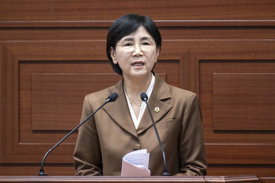 ▲ 이선희 의원은 “계약 구조 개선은 지역 산업 구조를 견고히 하고 인재를 지역에 정착시키는 핵심 정책 수단”이라며, “지역 기업과 청년에 대한 배려는 행정의 후퇴가 아니라 경북의 인재와 기업을 키우기 위한 선제적 투자”라고 강조했다.ⓒ경북도의회