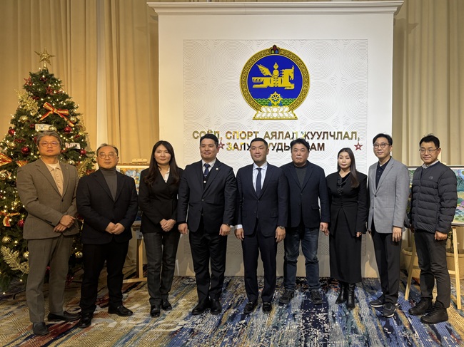 ▲ 강원랜드가 현지시간 13시 몽골 관광종합교육센터에서 몽골관광공사와 공동마케팅 업무협약을 체결했다. ⓒ강원랜드