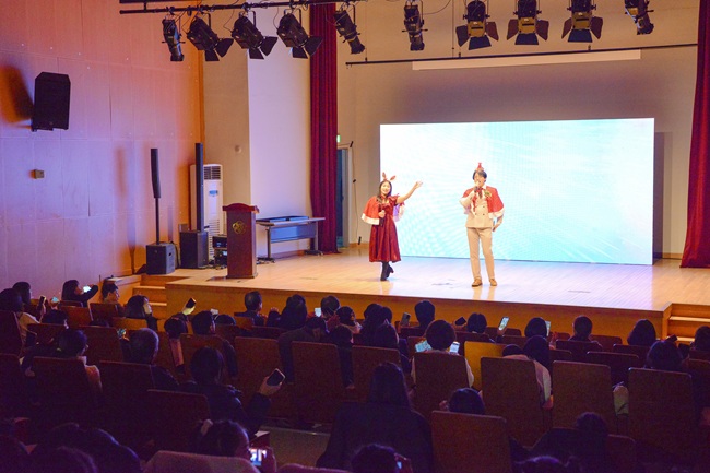 ▲ 횡성군 가족복지과 드림스타트팀이 20일 횡성문화원 1층 발표회장에서 '2025년 드림가족 한마당 축제'를 개최했다. ⓒ횡성군