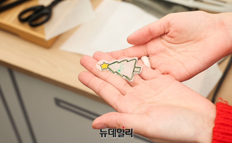 ▲ 로보락이 스타필드 고양점에 내년 1월 2일까지 '메리 클린마스'를 주제로 아이스링크 팝업을 진행한다. ⓒ서성진 기자