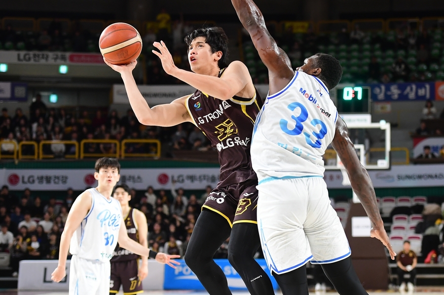 ▲ LG가 가스공사를 잡고 3연승을 달리며 1위를 수성했다.ⓒKBL 제공