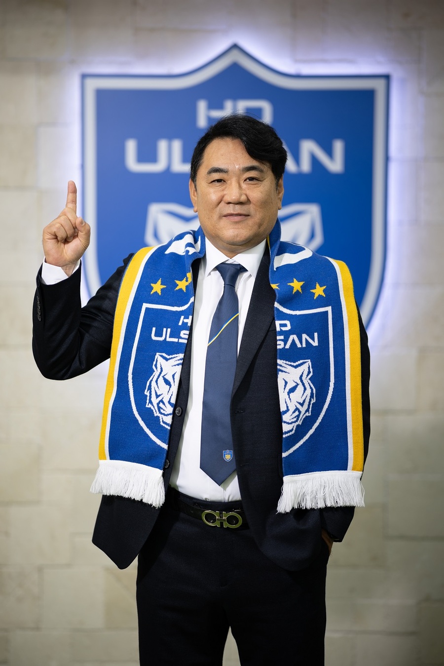 ▲ 위기의 울산이 울산 스타 공격수 출신 김현석 감독을 선임했다.ⓒ울산HD 제공