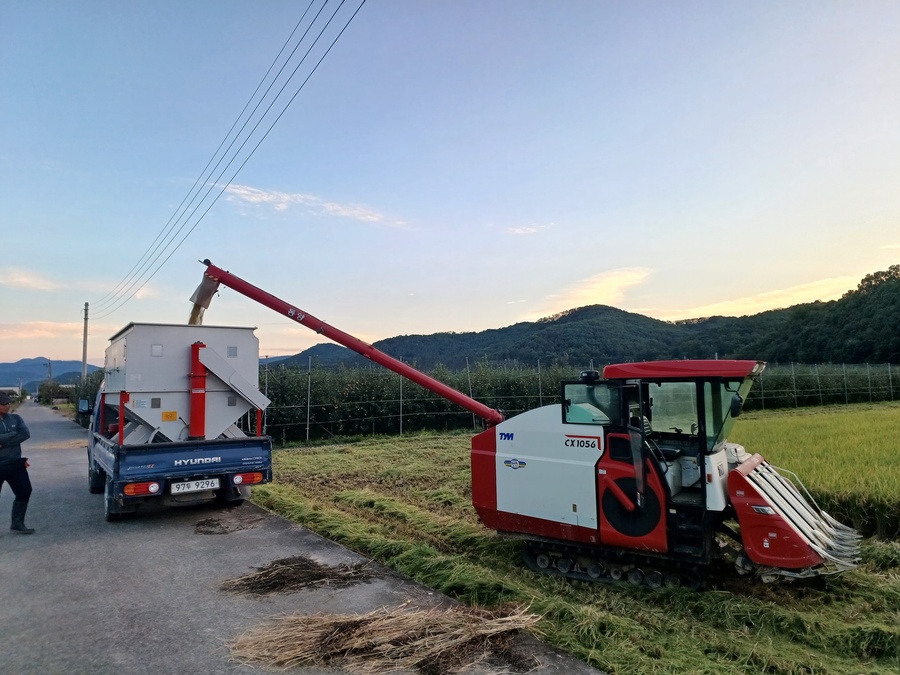 ▲ 청도군은 각북면과 풍각면의 추진 성과를 토대로 2028년까지 혁신농업타운을 전 읍면으로 단계적으로 확대 조성해 군 전체를 아우르는 공동영농 기반을 구축할 계획이다(각북혁신농업타운).ⓒ청도군