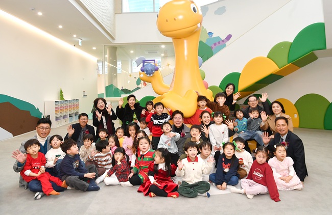 ▲ 공공 대형 실내 놀이터 '원주시 어린이 상상놀이터 놀비숲' 조성이 완료됐다.
ⓒ원주시