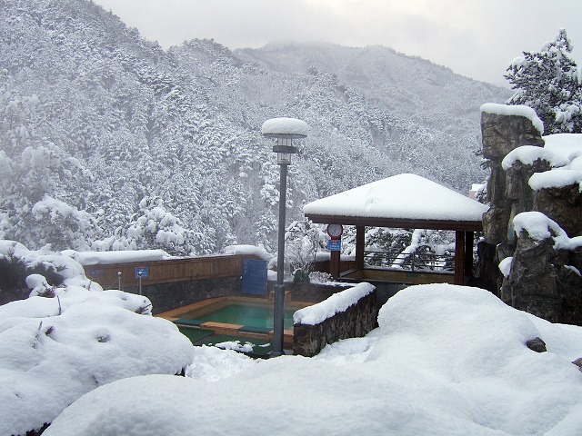 ▲ 울진 겨울 천연 온천 전경.ⓒ울진군