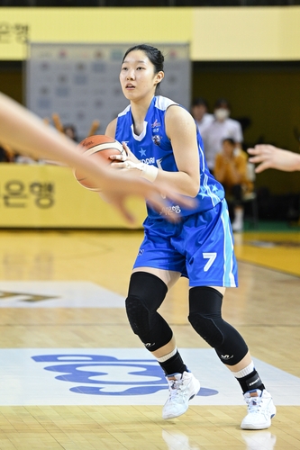 ▲ 우리은행 이민지가 3점슛 9개를 포함한 29득점을 폭발시키며 KB를 꺾는데 일등공신이 됐다.ⓒWKBL 제공