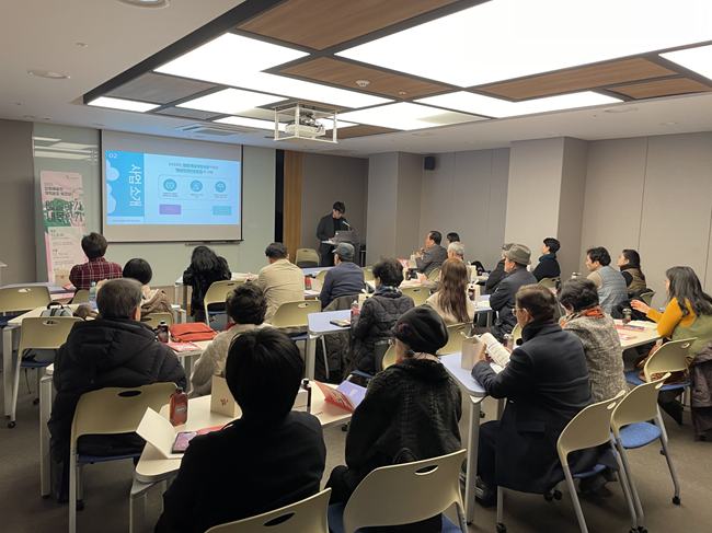 ▲ 강원문화재단이 지난 19일 강원 예술인의 권익 보호와 인식 제고를 위한 교육 워크숍 '예술하기, 내 몫 찾기'를 개최하고, 도내 예술인들의 적극적인 참여 속에 전 일정을 성공적으로 마무리했다. ⓒ강원문화재단