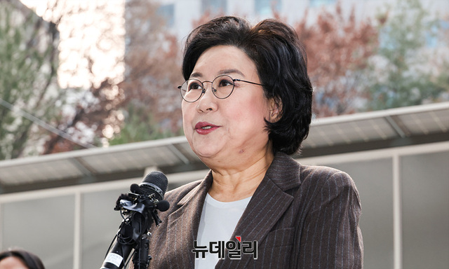 ▲ 이혜훈 기획예산처 장관 후보자가 29일 서울 중구 예금보험공사에 마련된 인사청문회 준비 사무실로 출근하며 입장을 밝히고 있다. ⓒ서성진 기자