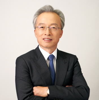 ▲ 최진식 중견련 회장이 내년 진짜 성장을 이뤄야 한다고 강조했다. ⓒ중견련